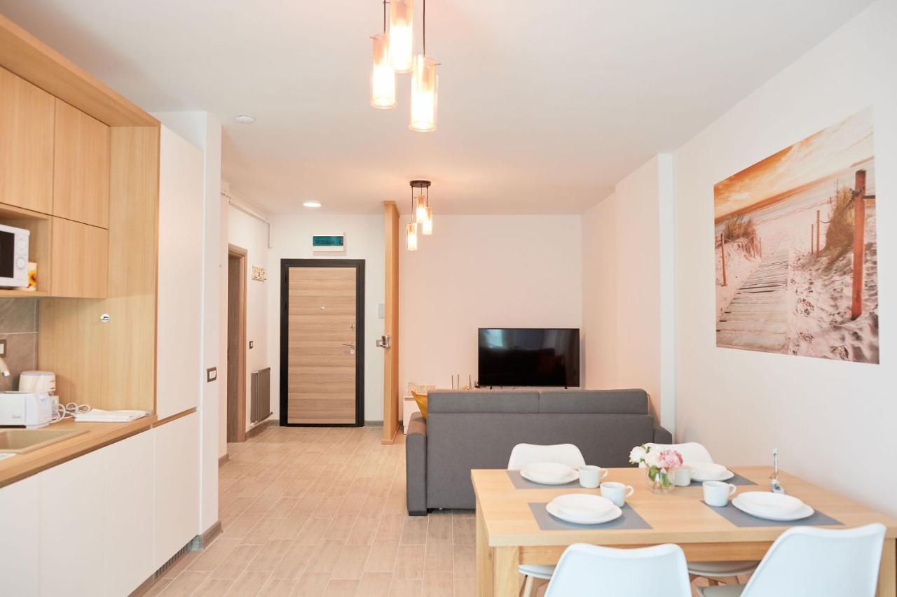 Năvodari Opal Luxury Apartment 109 Spa N Pool Beach Resort מראה חיצוני תמונה